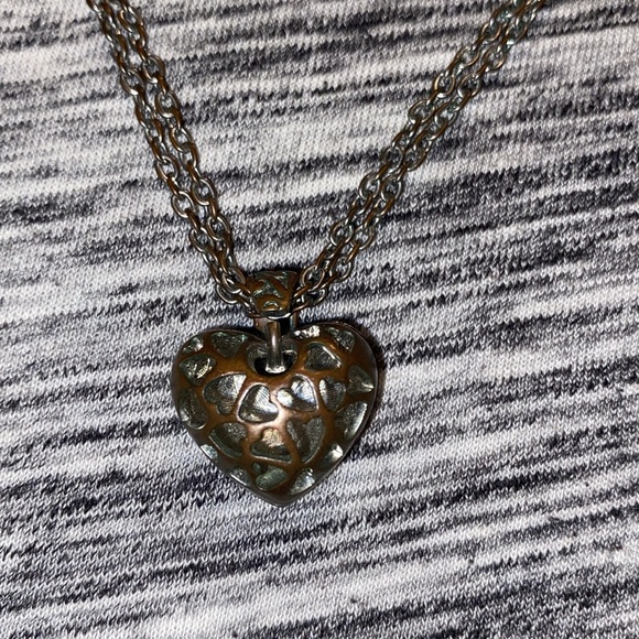 Reversible Silver-Tone Light-Pink Puff Heart Pendant Double Chain Necklace - Picture 10 of 12